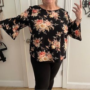 Floral Crewneck Flare Sleeve Top Black 3/4 Length 2X 3X